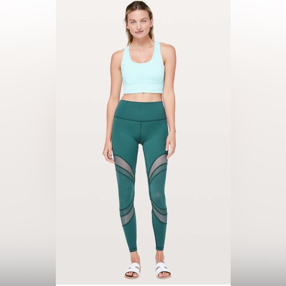 Lululemon Seek The Heat Tight 28" Green Jasper, size 2